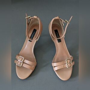 Ann Taylor 'Scarlett' Buckle Kitten Heels in Natural
